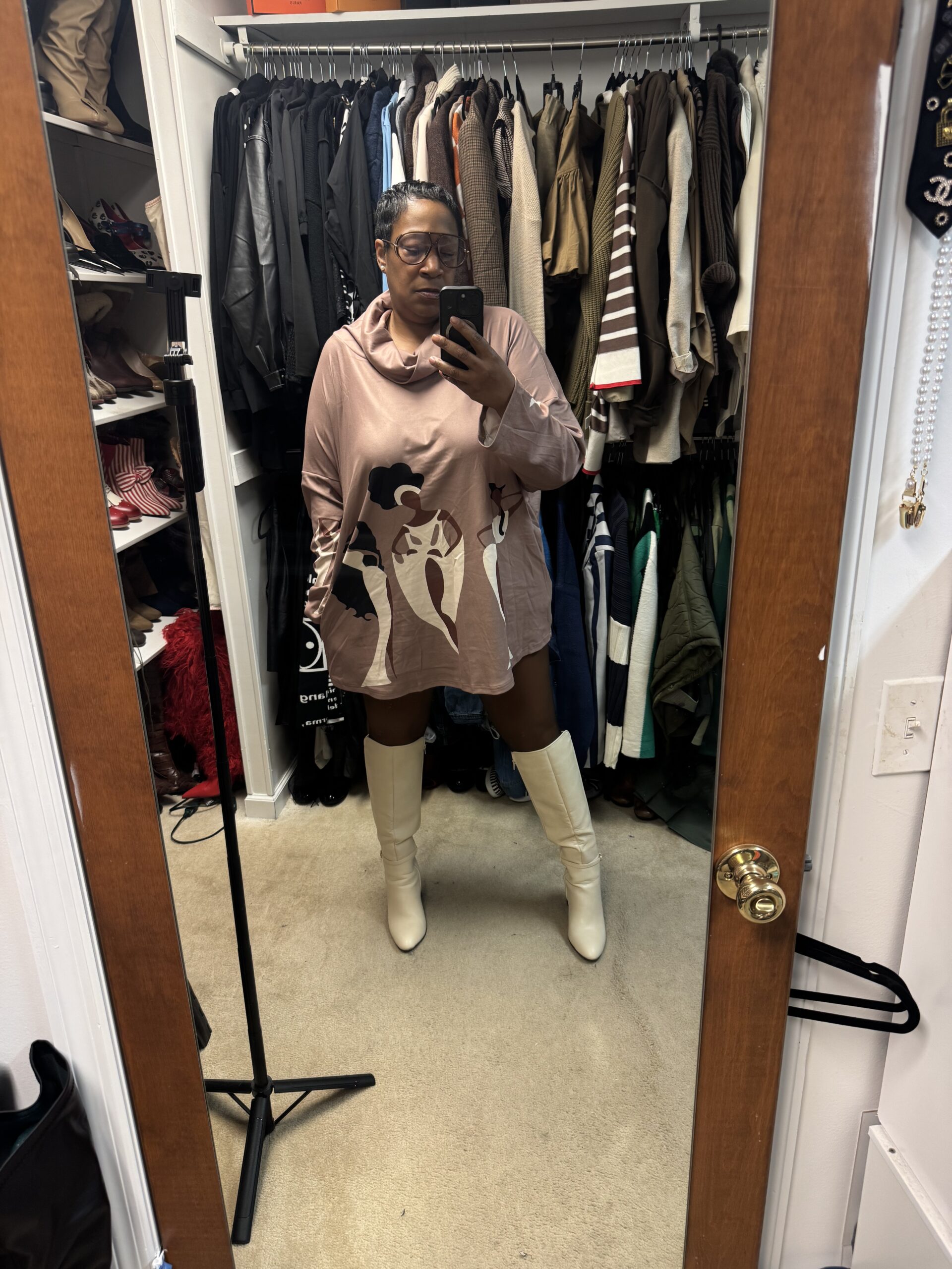 Ladies Doing Brunch - Image 5